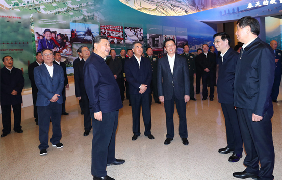 習(xí)近平參觀“偉大的變革 ——慶祝改革開放40周年大型展覽”